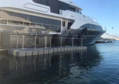 MARINEFLOOR – Ponton pour la maintenance de bateaux – Livorno, Italie – 2019