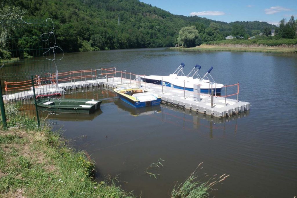 MARINEFLOOR - base de location bateaux - Aurec-sur-Loire