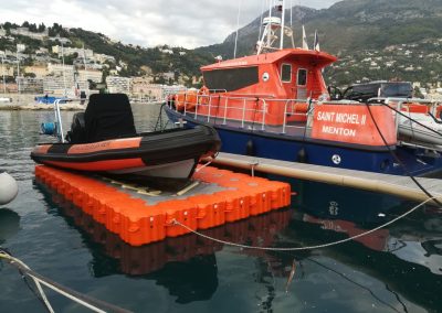 Dock flottant pour amarrage à sec – SNSM – MENTON