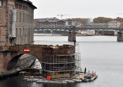 Ponton de travail pour la rénovation d’un pont à Toulouse