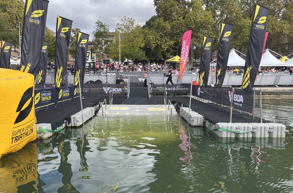 Ponton de départ et sortie – Triathlon SuperLeague Toulouse – depuis 2022