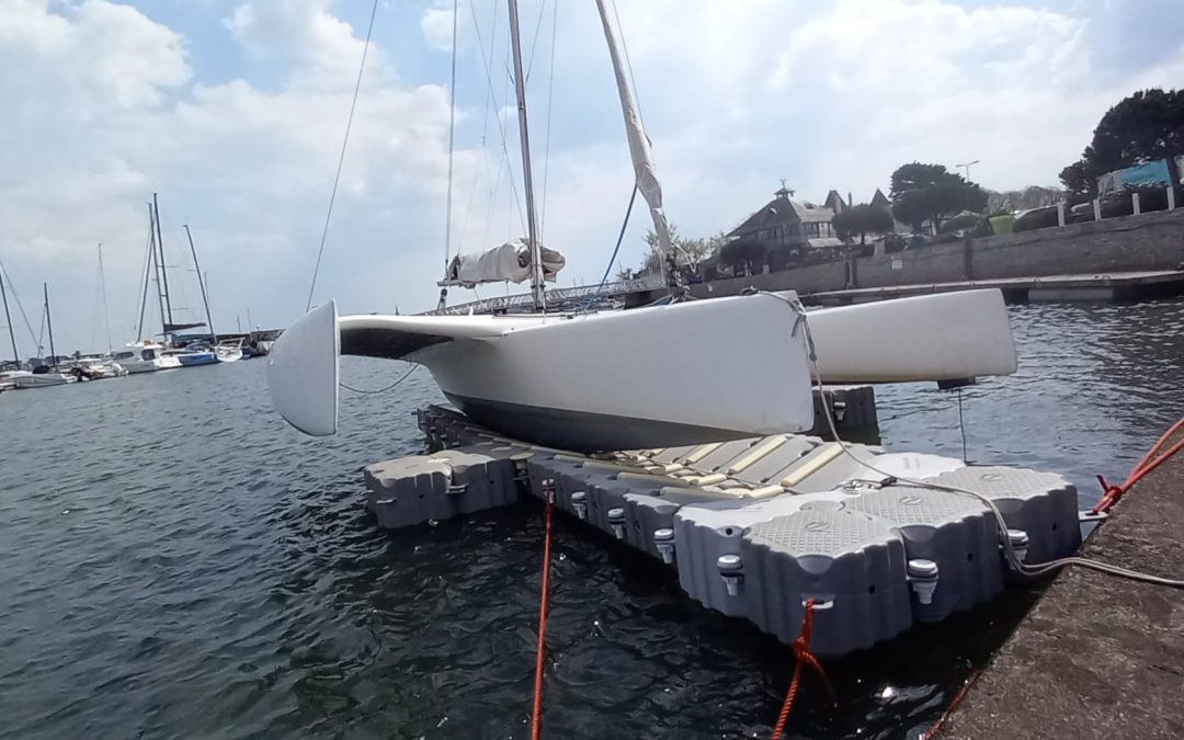 Ber flottant sur mesure pour un catamaran de sport – Pays Lorientais – 2023