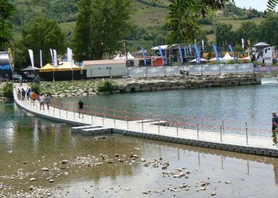 Passerelle piétonne flottante , Millau – 2011