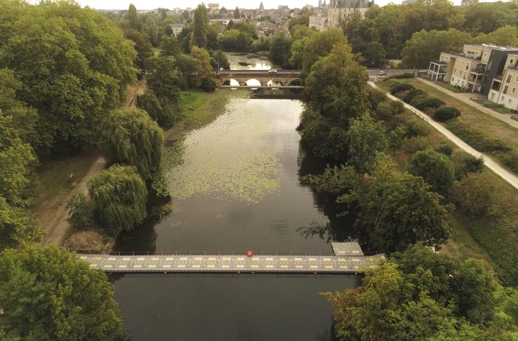 Réfection du Pont Neuf à Châteauroux : deux passerelles et un échafaudage !