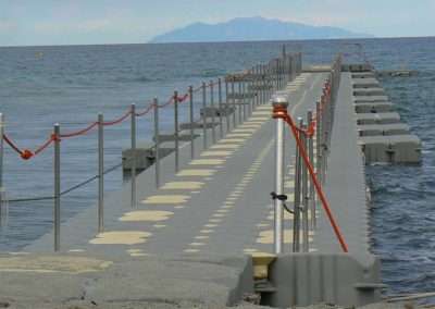 MARINEFLOOR - Bastia - ponton d'embarquement