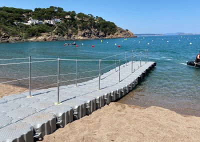 Ponton plage – Club Nàutic Sa Riera – Catalogne – Espagne