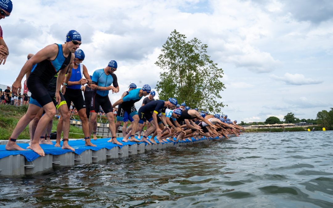 Ponton de départ du Triathlon de Bordeaux 2023