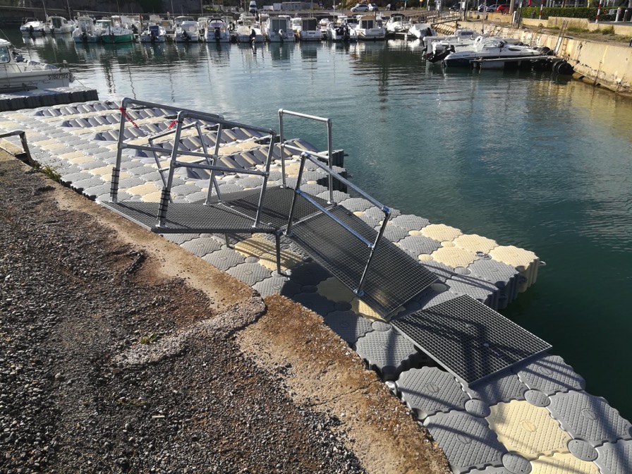 Ponton et bases à jetskis – Base nautique FunWaterGliss – Narbonne Plage – 2022