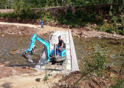 Ponton BTP sur la rivière Sorgue – Sainte-Affrique – 2015