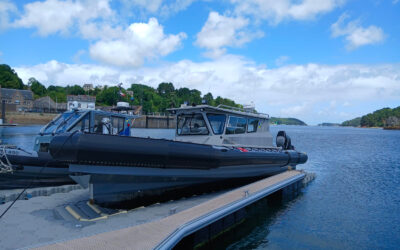 Base à bateau flottante : une solution pensée pour les interventions les plus exigeantes