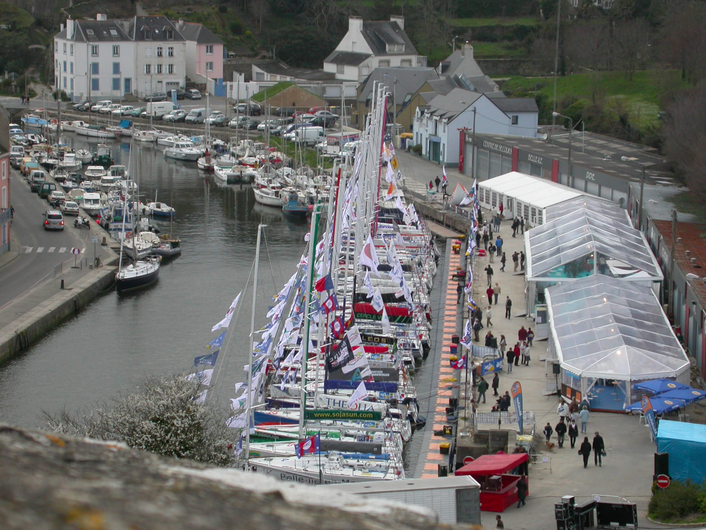 marine-floor-europe-pontons-modulaires-belle-ile-en-mer pontons modulaires marine floor europe à Belle Ile en Mer