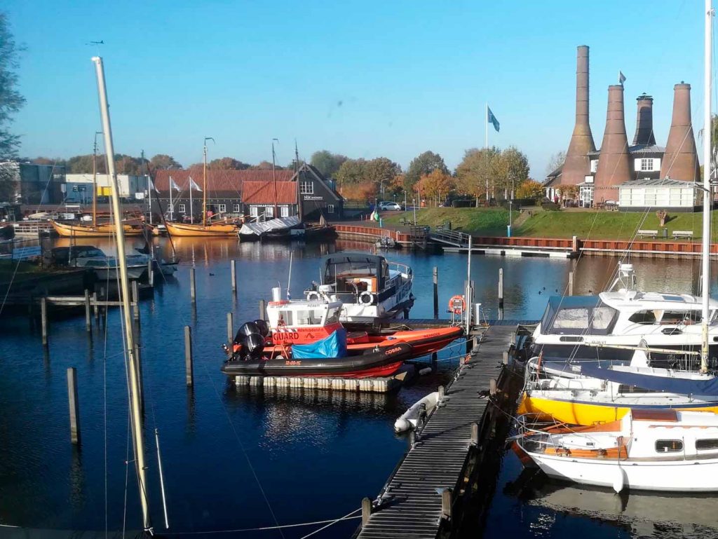 Marinefloor - Base à bateau - Huizen Hollande