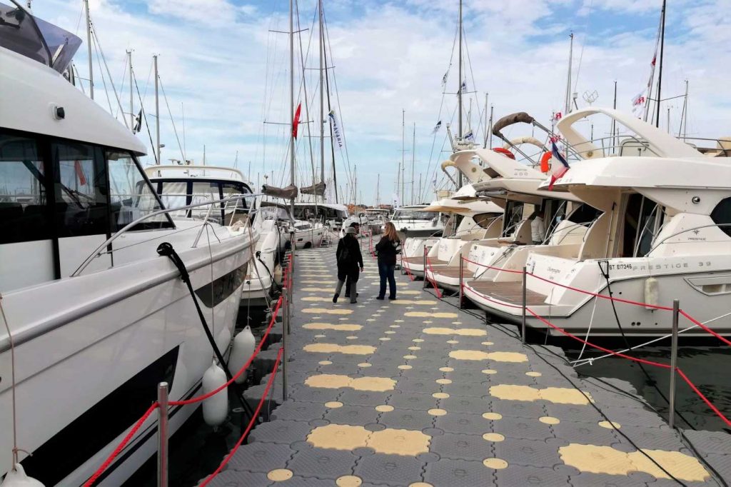 Marinefloor - Cap d'Agde - Ponton salon nautique