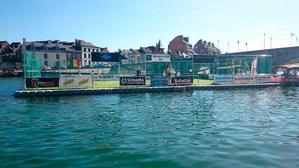 Marinefloor - Terrains sportifs et piscines - Namur terrain de football flottant
