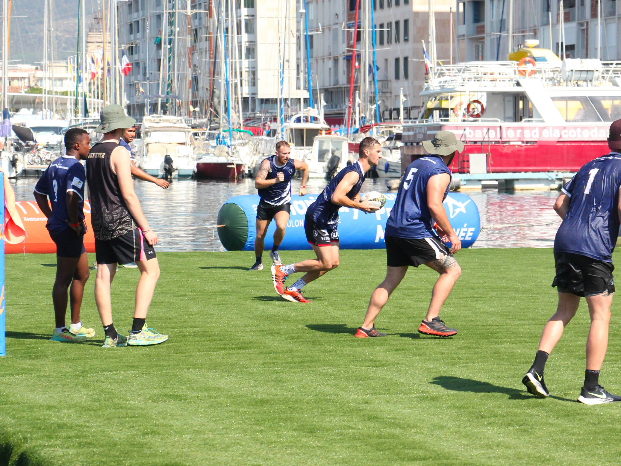 match lors waterugby 2025 sur le port de toulon